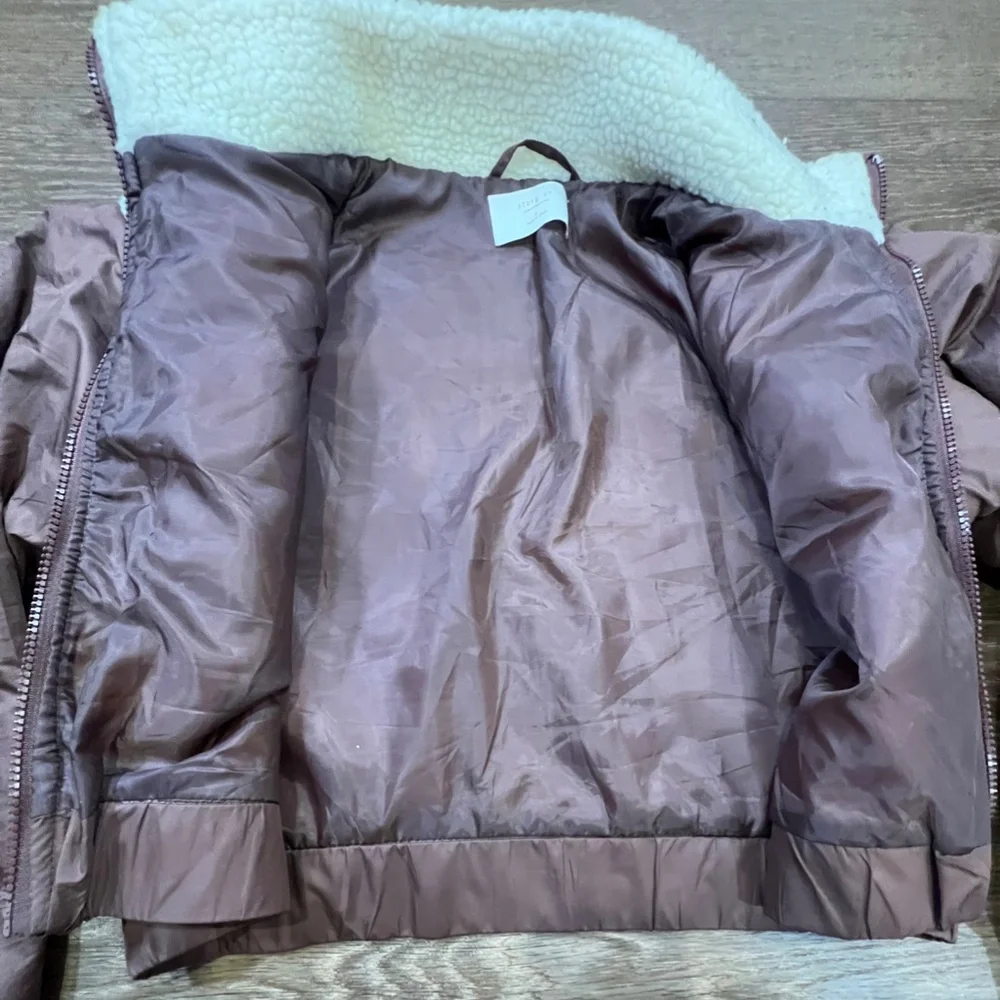 Story On Women's Color Block Faux Shearling Cropped Bomber Jacket Sz S Mauve - Picture 3 of 10